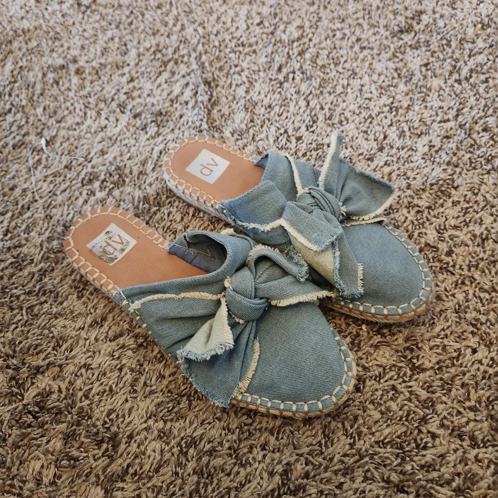 DV by Dolce Vita Denim Bow Espadrille Mules Light Wash Blue Slides Womens 8